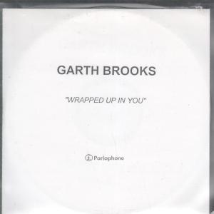 Garth Brooks - Wrapped Up In You - Cdr