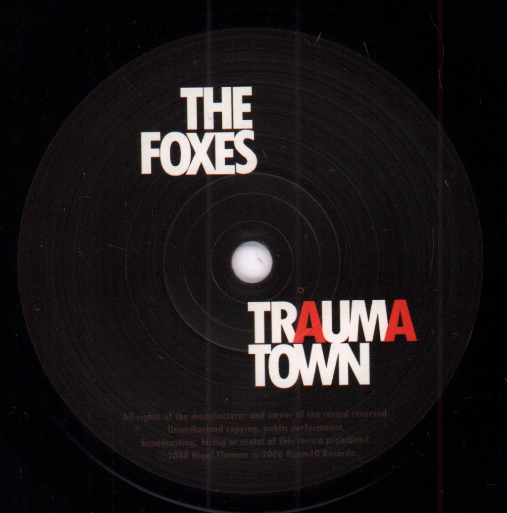 Foxes - Trauma Town - 7 Inch